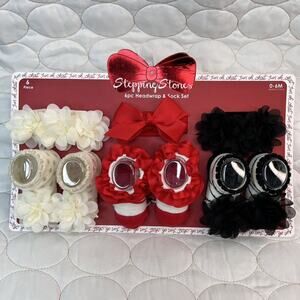 Baby Holiday Socks & Headwraps Girls Gift Set Size 0/6m Christmas Soft Headbands